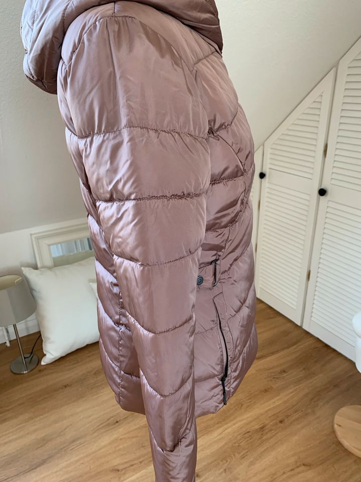 ❤️Hübsche Winterjacke Gr. 36 , Rose, Maße in der Anzeige in Harsefeld