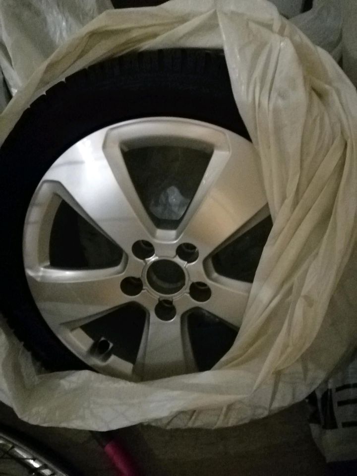 205/50 R17 Dunlop Winterreifen auf Audi Alufelgen in Hannover