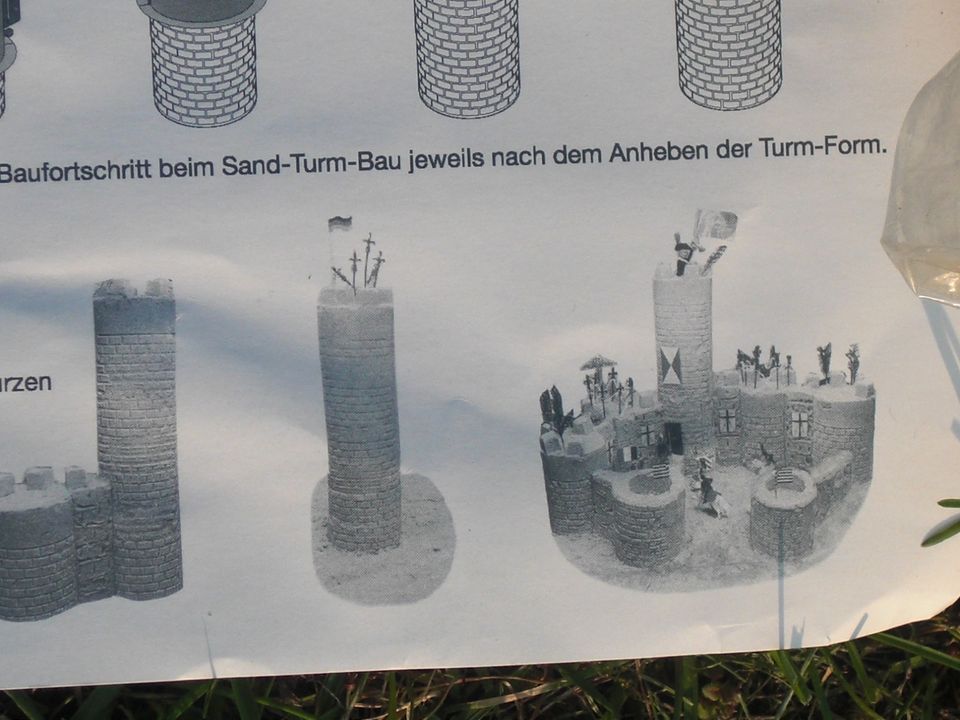 Sandspielzeug Ritterburg Turm Sand-Architekt NEU in Negenborn