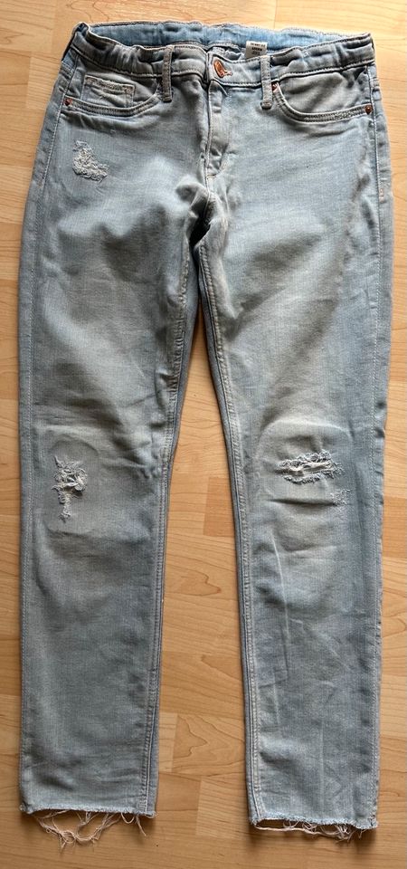 4 Hosen Jeans Gr.152 2x ZARA schwarz 2x H&M blau wie neu in Berlin