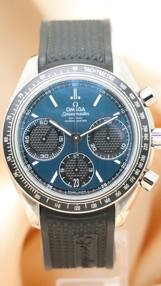 Omega Speedmaster Racing Automatik 40mm 32632405003001 in Düsseldorf