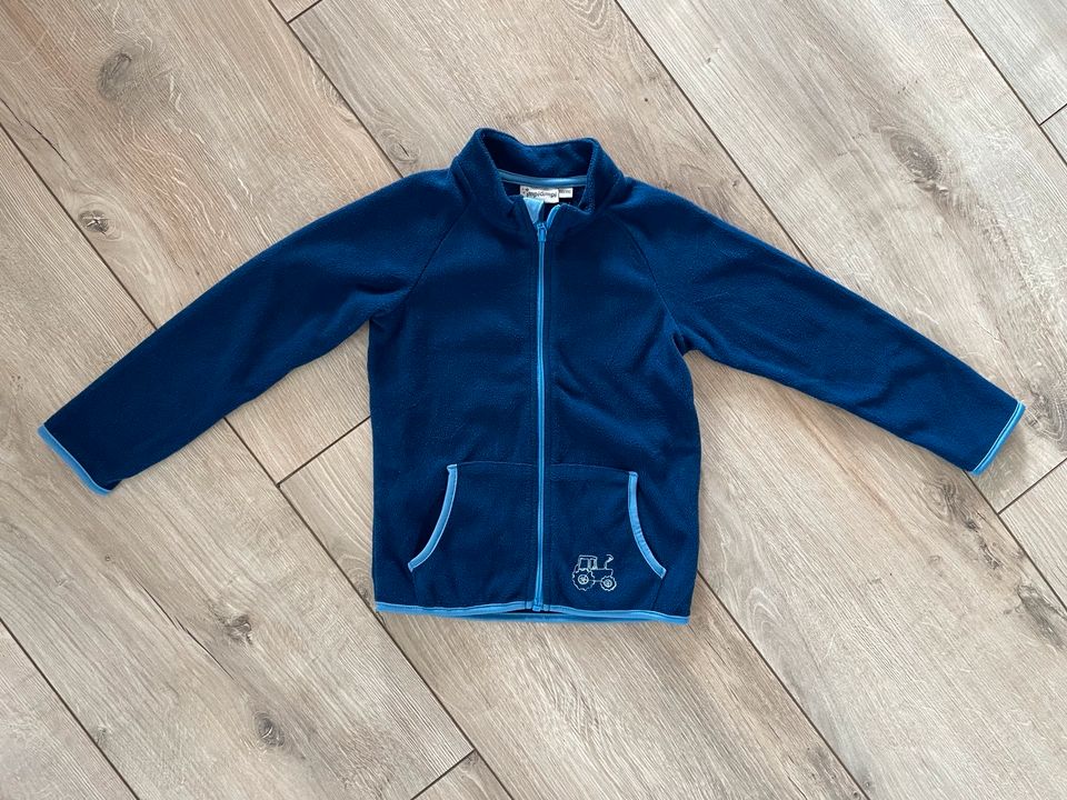 Toller Fleece-Pulli Größe 110/116 in Langwedel