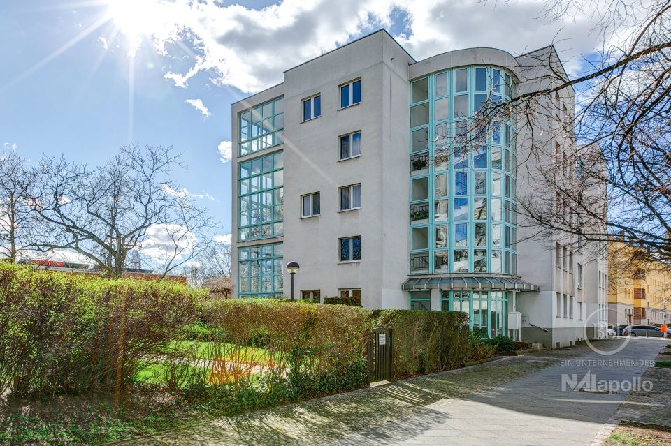 SANIERTE DACHTERRASSEN-WOHNUNG OHNE LIFT! FREI! in Berlin