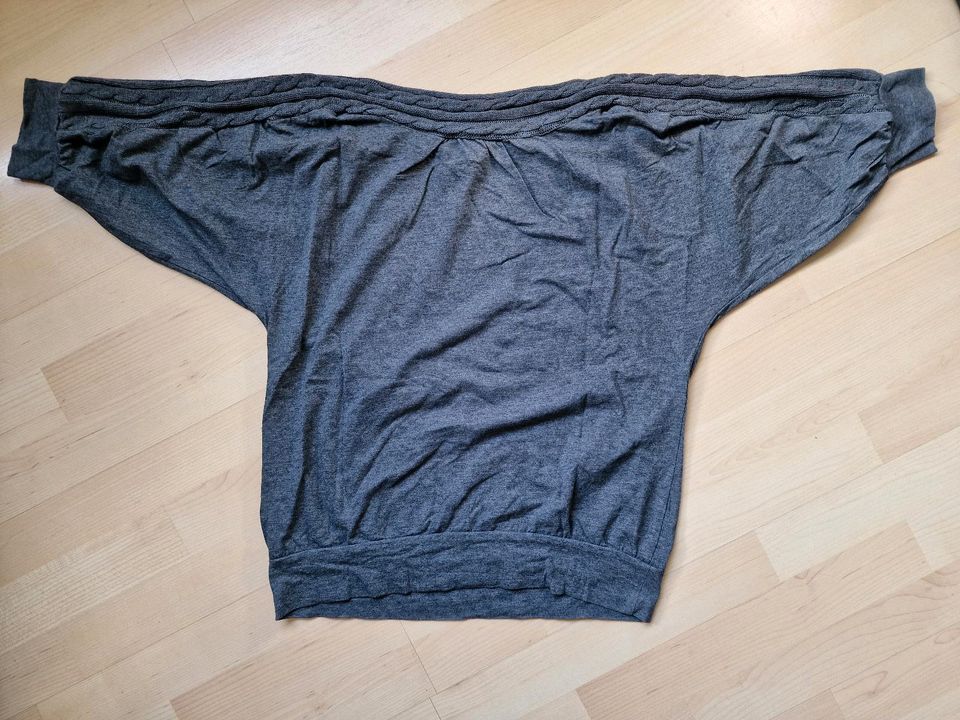 Graues T-Shirt Tchibo woran Gr. 36/38 in Köln