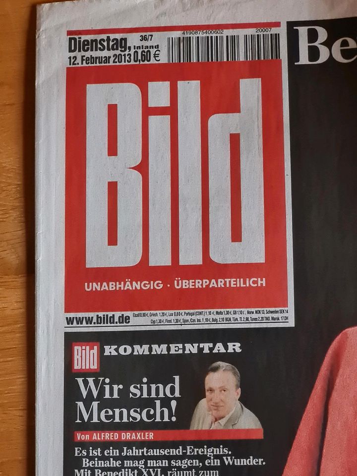 Bild Zeitung vom 12.Februar 2013,Benedikt tritt zurück, TOP!!! in Neuwied