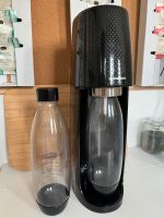 Sodastream mit zwei flaschen und C02 Zylinder Düsseldorf - Pempelfort Vorschau