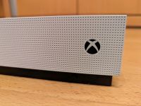 Xbox One S 1TB in weiß inkl Wireless Controller Nordrhein-Westfalen - Niederkassel Vorschau