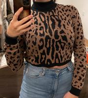 Brauner Leoparden Crop Pullover Hessen - Rodgau Vorschau