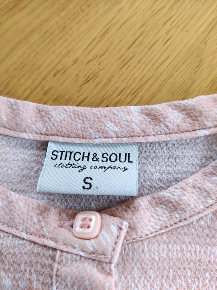 Bluse, Stitch & Soul, Größe S in Neuhaus-Schierschnitz