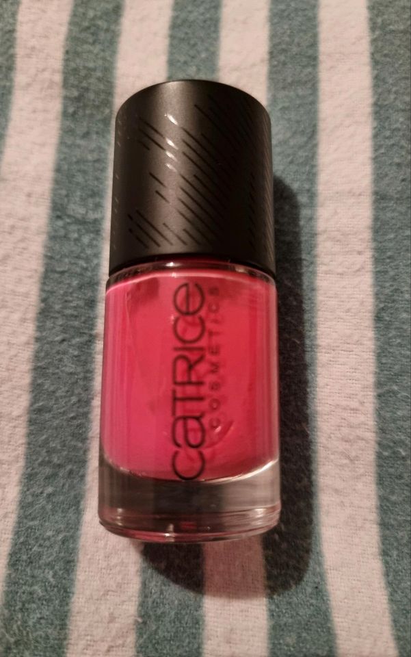 Catrice Nagellack rosa pink in Fellbach