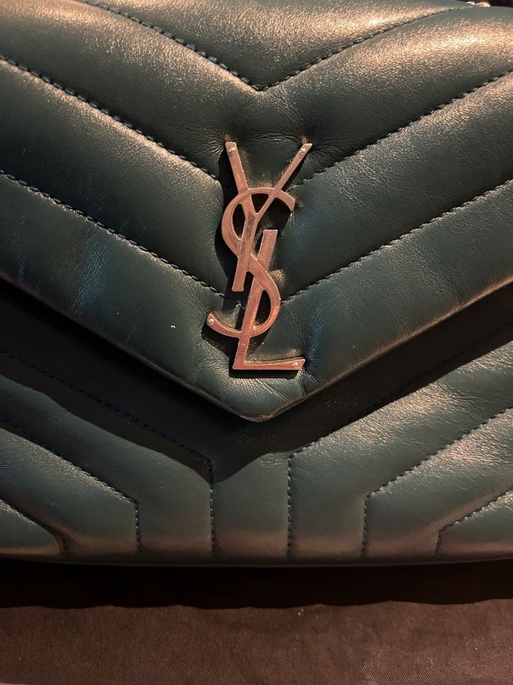 YSL Saint Laurent Tasche Loulou Small in Mönchengladbach