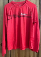 Dünnes Langarm-Laufshirt von Nike, rot, Gr. S/M Leipzig - Leipzig, Südvorstadt Vorschau