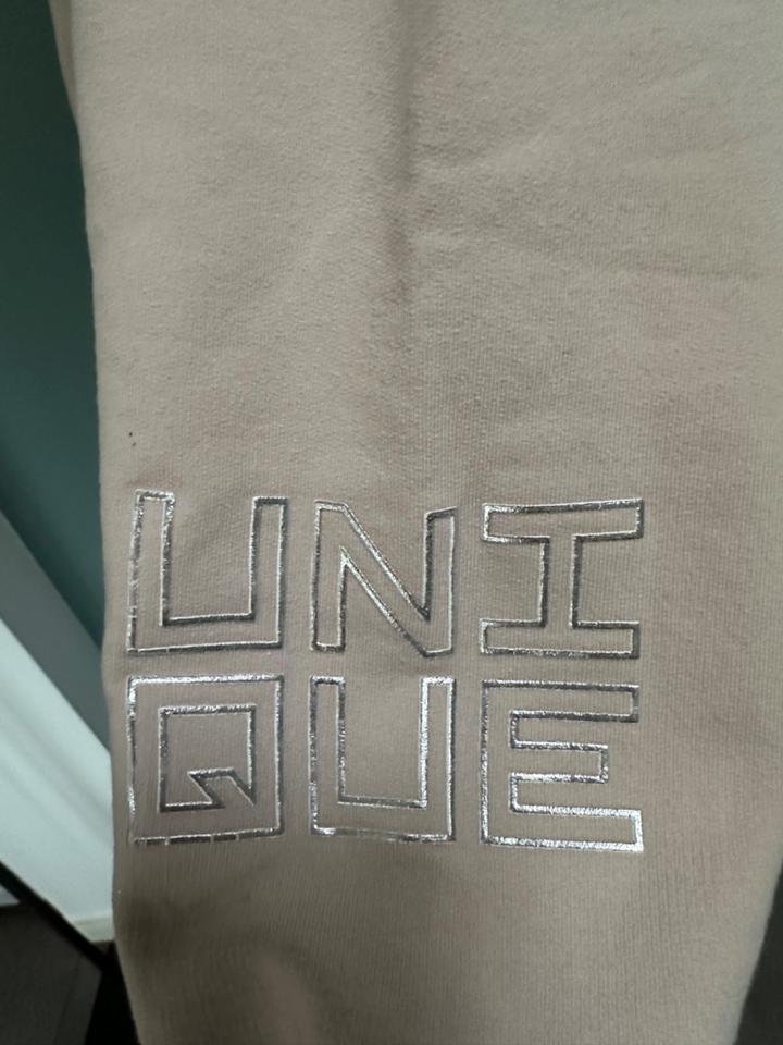 unique HoodieSweat Shirt beige Silber Druck M/ L neu wertig in Heusenstamm