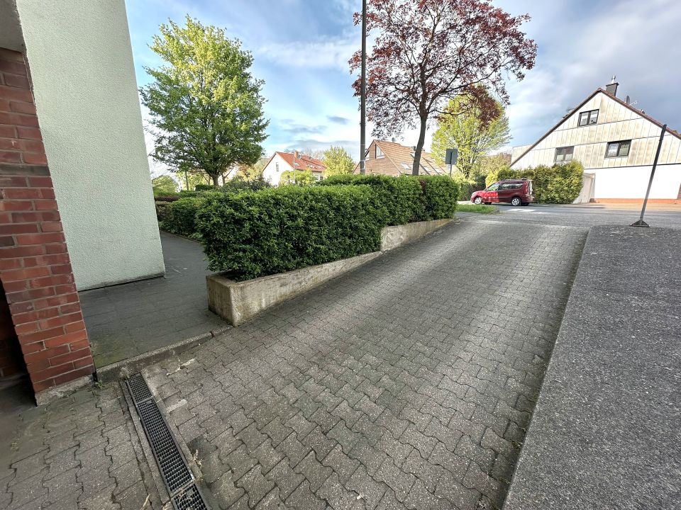 84 m2 275 € Hausgeld! Barrierearme ETW + West-Loggia. 3,5 Z. mit Aufzug, Stellplatz & Rheinnähe. in Köln