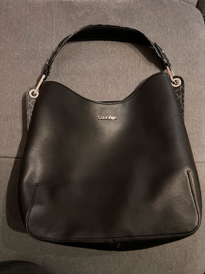 Calvin Klein Tasche in Oyten