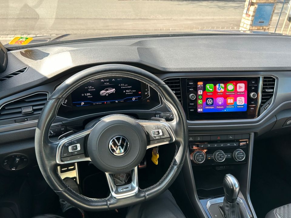 VW T-Roc Cabrio BlackStyle 1.5 TSI DSG R-Line, 8-fach bereift in Nürnberg (Mittelfr)