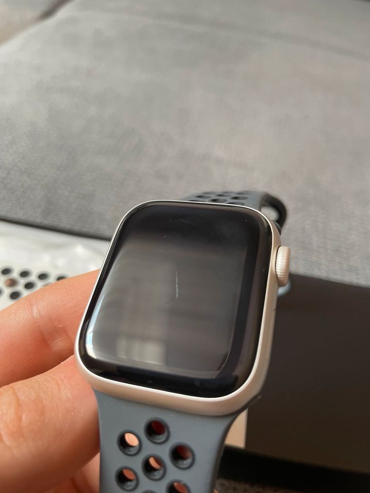 NIKE Edition - Apple Watch Series 7 - 41mm in Hünfeld