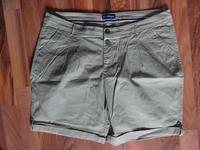 Khakifarbene Shorts / Bermuda von Charles Vögele, Gr. 44 Bayern - Langenzenn Vorschau