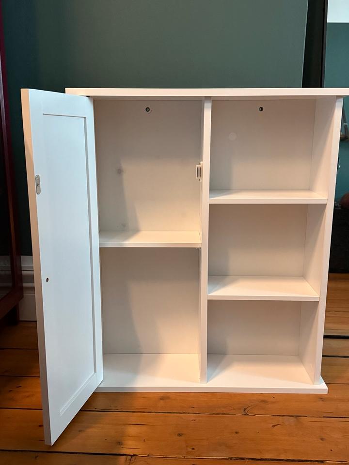 Küchenschrank / Hochschrank 60cm weiß - gebraucht aber noch gut in Hamburg
