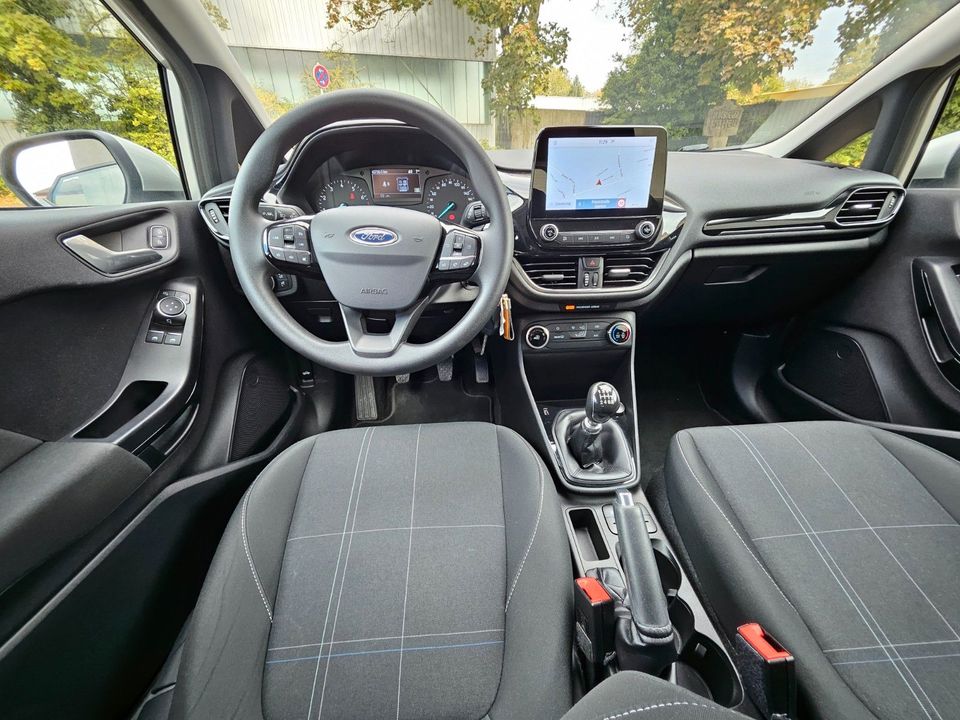 Ford Fiesta Cool & Connect*NAVI*PDC in Saarlouis