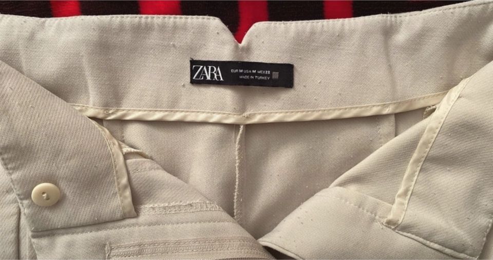 Zara Hose M in Beige in Bad Hersfeld