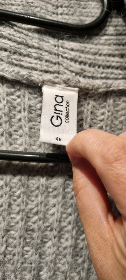 Strickjacke GINA collection (Ernstings) Gr. 46 in Übach-Palenberg