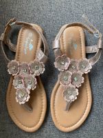 Neue Sandalen Gr.32 Blumen Glitzer Sommer Sandaletten Schuhe Dresden - Neustadt Vorschau