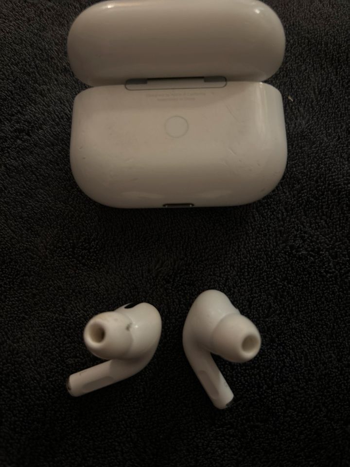 Apple AirPods Pro 1. Generation in Schönau