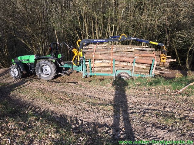 7to Rückewagen Forstanhänger Forstner F6 mit 5,1m Forstkran (TÜV) in Wolpertswende