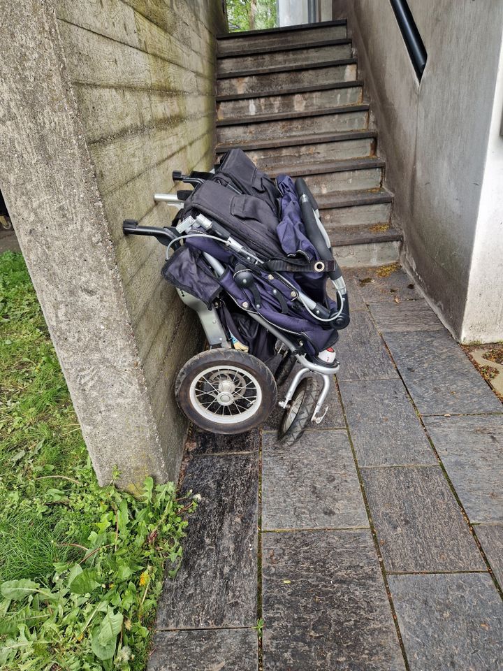 tfk Geschwisterwagen, top in Schuss, viel Zubehör in Hamburg