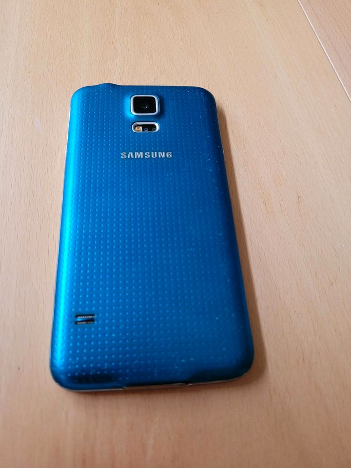 Samsung Galaxy S5 in Borken
