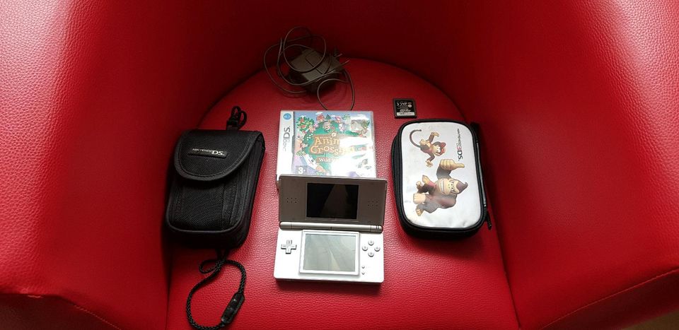 Nintendo DS Lite Silber mit Kabel mit Tasche und spiele in Hof (Saale)