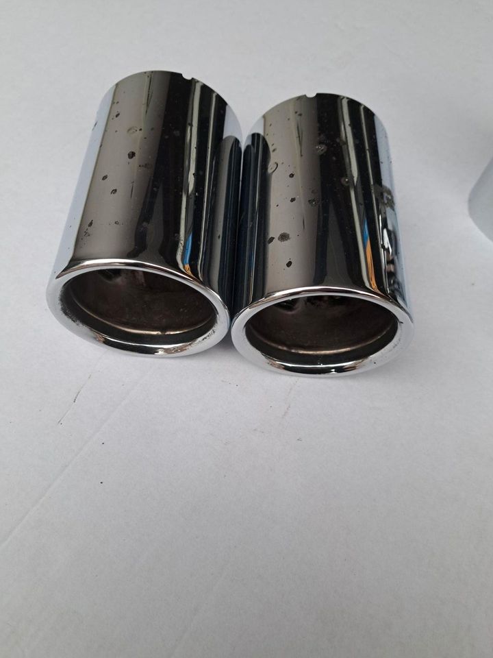 Original 2x BMW M5 M6 F10 F12 F13 Auspuffblende in Twist