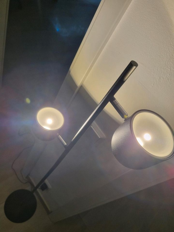 Stehlampe LED in Battenberg