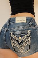 Blaue vintage Jeansshorts mit bestickten Taschen Baden-Württemberg - Konstanz Vorschau
