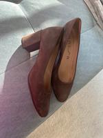 Unisa Pumps. Gr. 38, taupe Niedersachsen - Isernhagen Vorschau