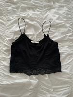 Croptop schwarz mit Spitze Leipzig - Altlindenau Vorschau