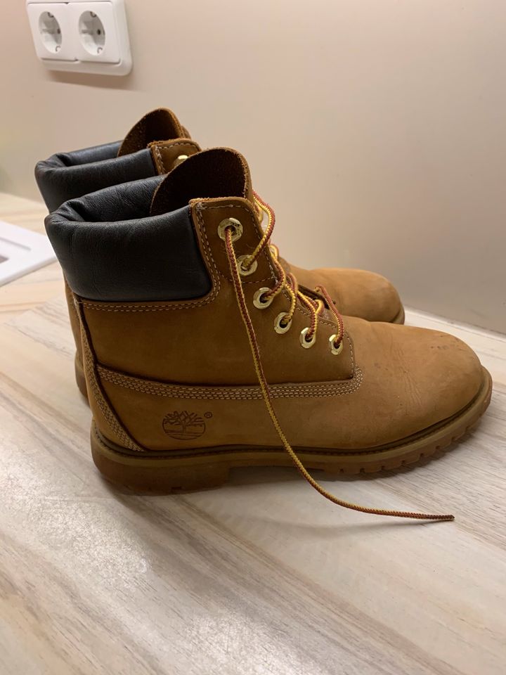 Timberland braun beige neuw in Eckernförde