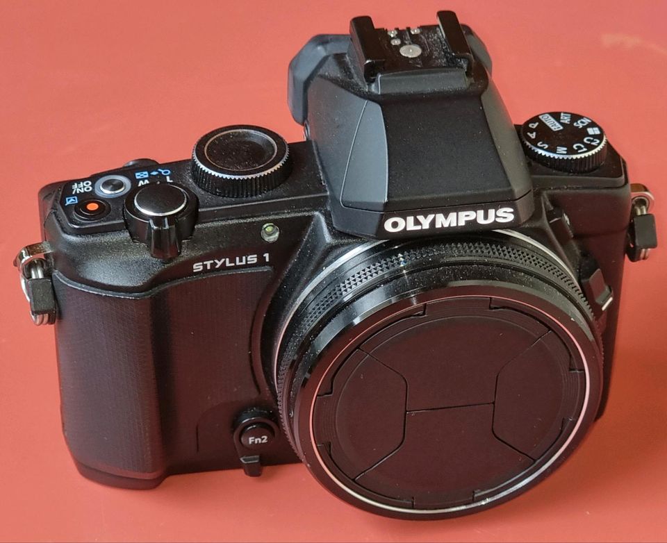 Olympus Stylus 1 Kamera 28-300mm 1/ 2.8 12Mpix in Viernheim
