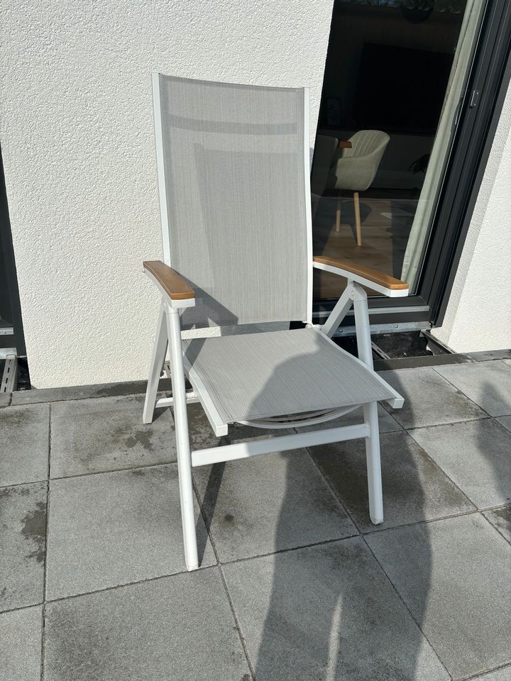 Gartenstuhl weiß Hochlehner verstellbar Gartenmöbel Stuhl Holz in Amberg