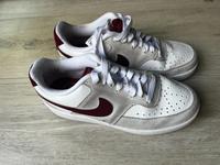 Nike Court Vision Low 38 rot beige weiß Bayern - Heroldsberg Vorschau