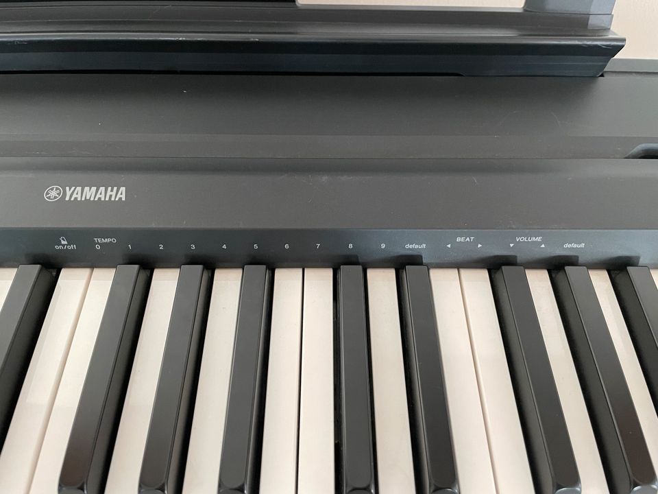 Digital Piano Yamaha P35 in Karlsruhe