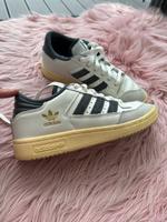 Adidas Centennial 85 low Gr. 40 (wie 39) neuwertig Niedersachsen - Wolfsburg Vorschau