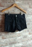 Schwarze Jeans Shorts H&M Denim destroyed Style 34 XS Damen Nordrhein-Westfalen - Hückelhoven Vorschau