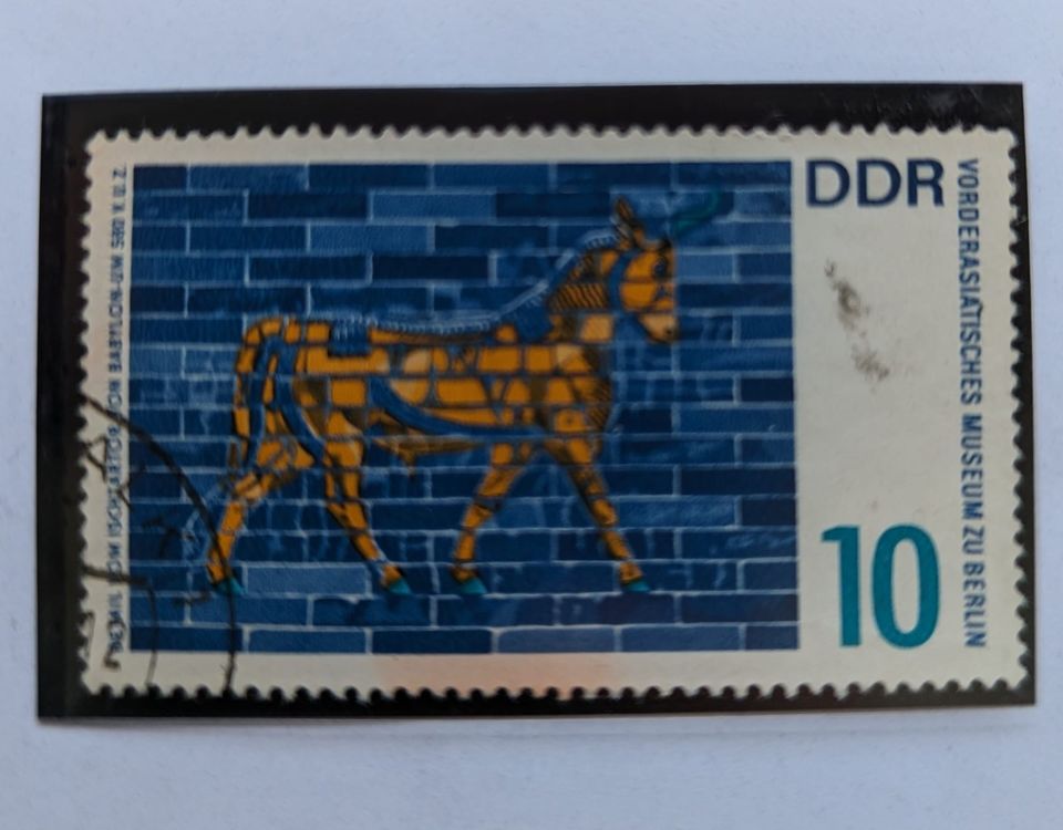 Briefmarke DDR 10 Pfennig Vorderasiatisches Museum zu Berlin Baby in Bad Kreuznach
