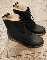 Die Martens NEU Gr. 41, gefüttert, weiches Leder schwarz Hessen - Bad Nauheim Vorschau