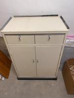 Arztschrank Kommode Baisch Vintage. Hessen - Darmstadt Vorschau