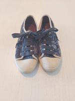 Boden Sneaker flache Schuhe Damen blauer Samt 39 Niedersachsen - Oldendorf (Landkreis Stade) Vorschau