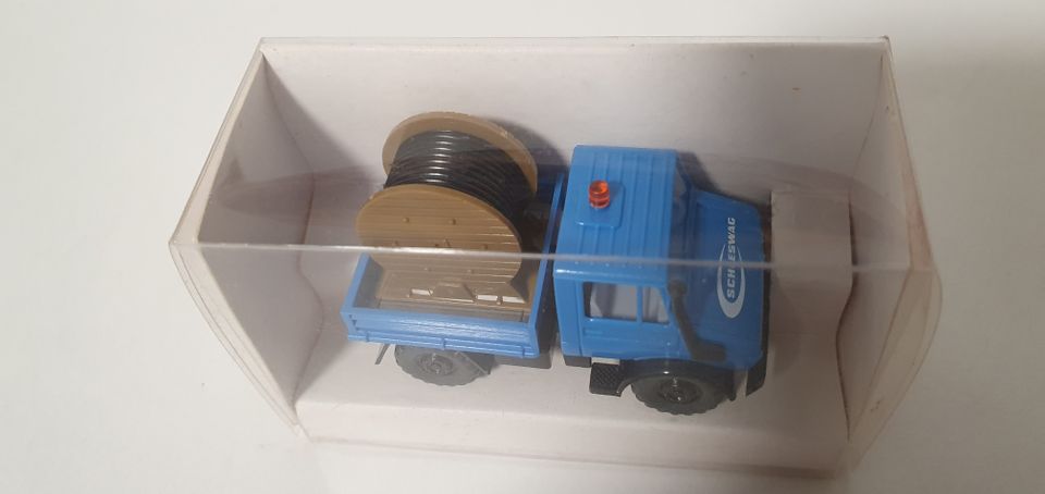 1:87 WIKING Lkw WERBEMODELL Mercedes UNIMOG SCHLESWAG in Heide