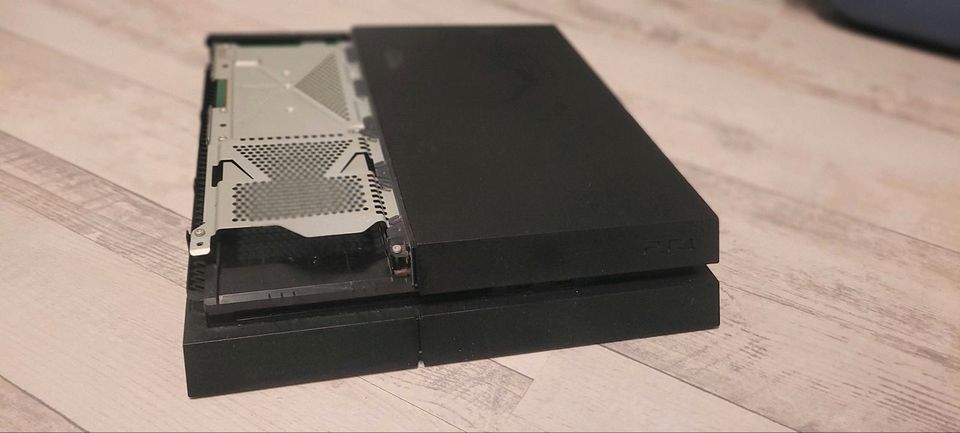 Sony Playstation 4 500GB Heimkonsole - Schwarz Defekt in Marl